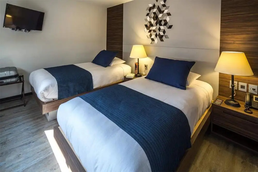 Double Suite (twin beds)