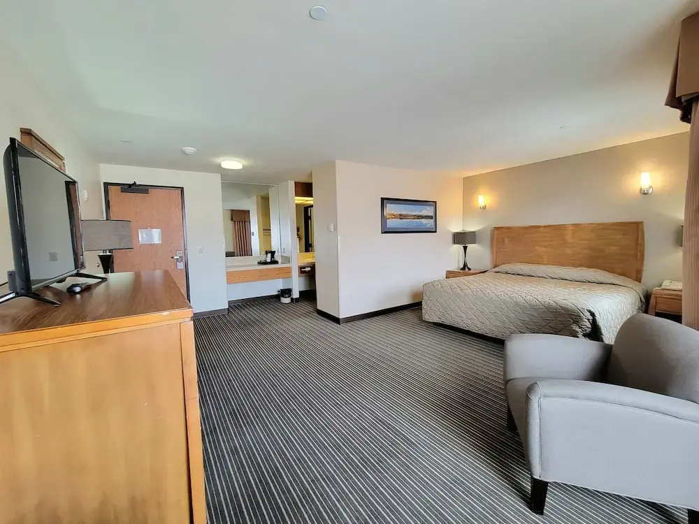 Classic Double room (full double bed)