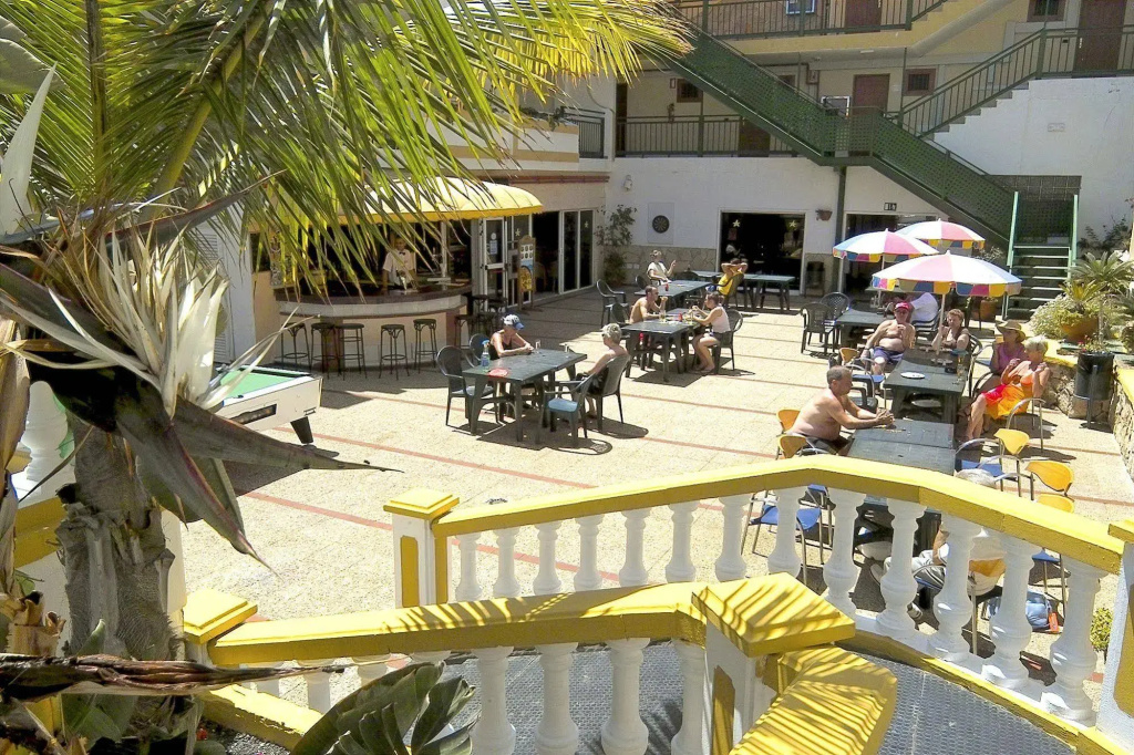 Caleta Garden - Général