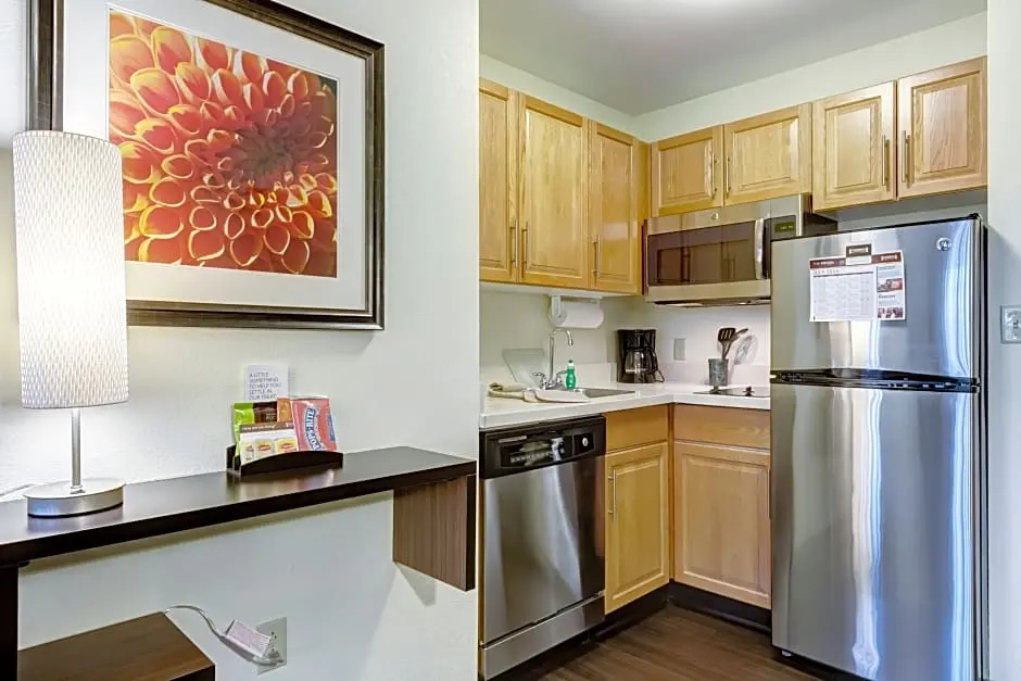 Staybridge Suites O'Fallon Chesterfield by IHG - Chambres