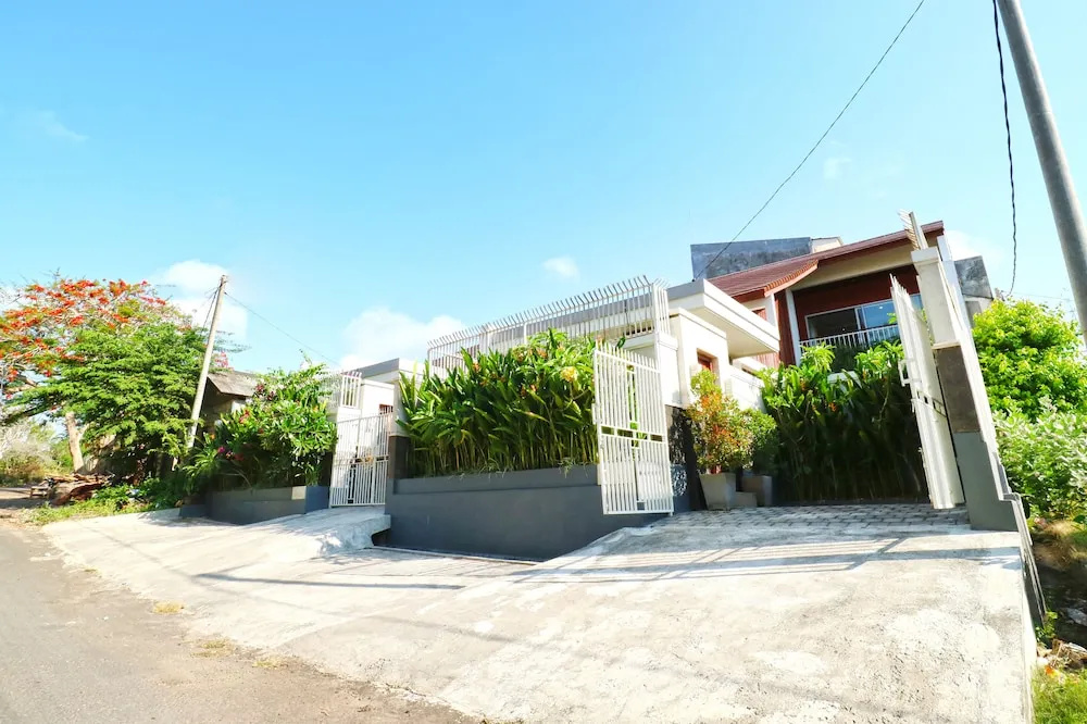 Kenzo Villa