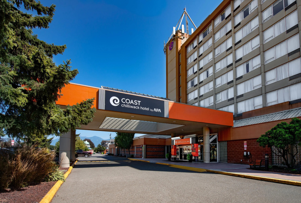 Coast Chilliwack Hotel by APA