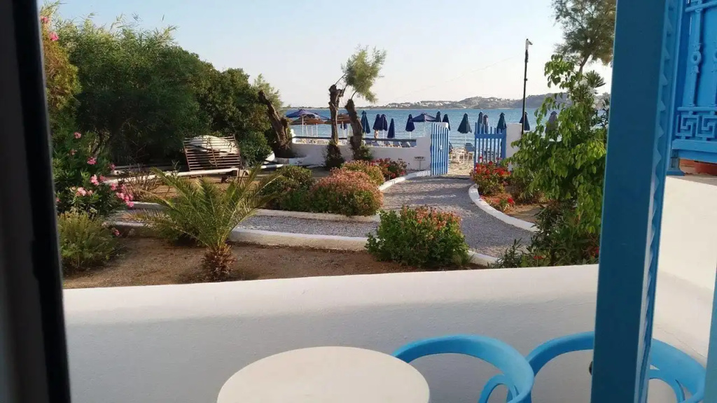 Standard Triple room beachfront