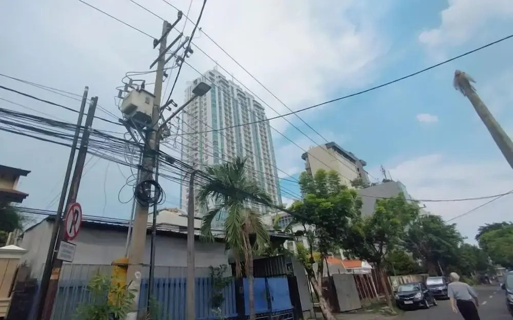 2Br Apartment Near Tunjangan Plaza In City Center At Trillium Residence