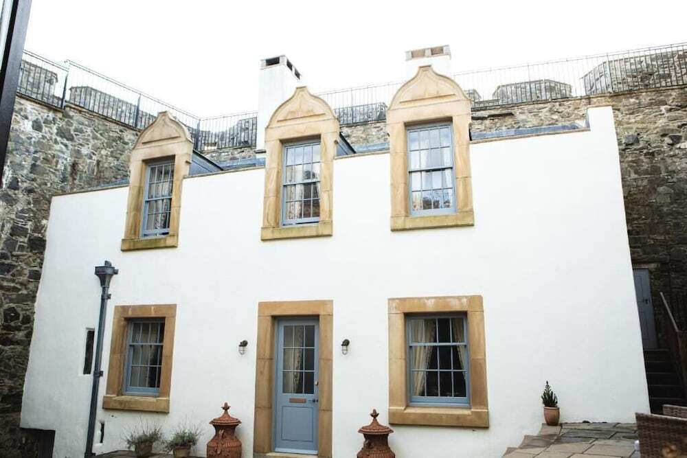 Mingary Castle by null