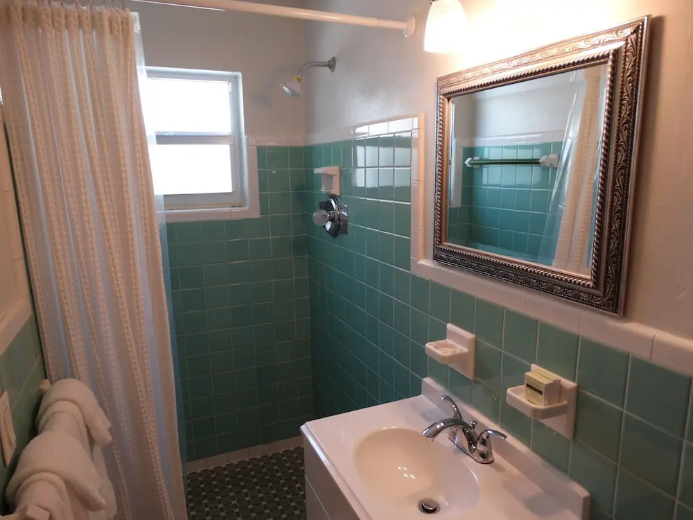 Sunny Shores Inn & Suites - Général