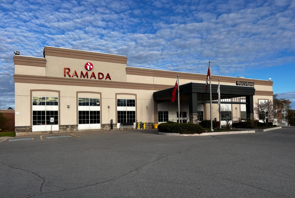 Ramada by Wyndham Trenton - Général