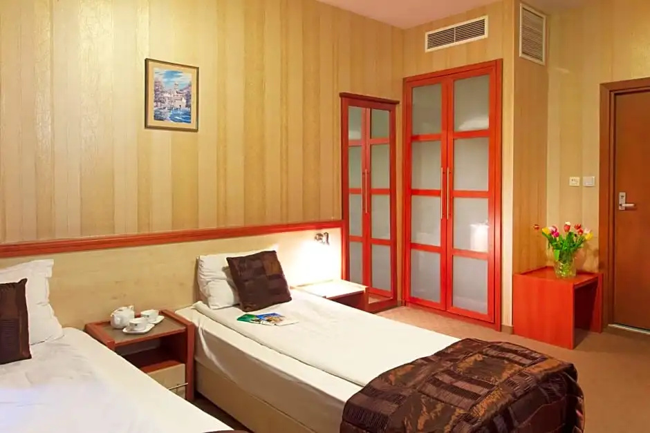 Economy room