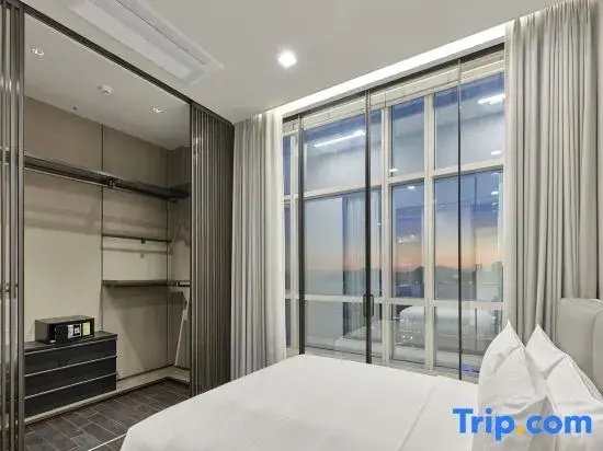 Prestige Suite