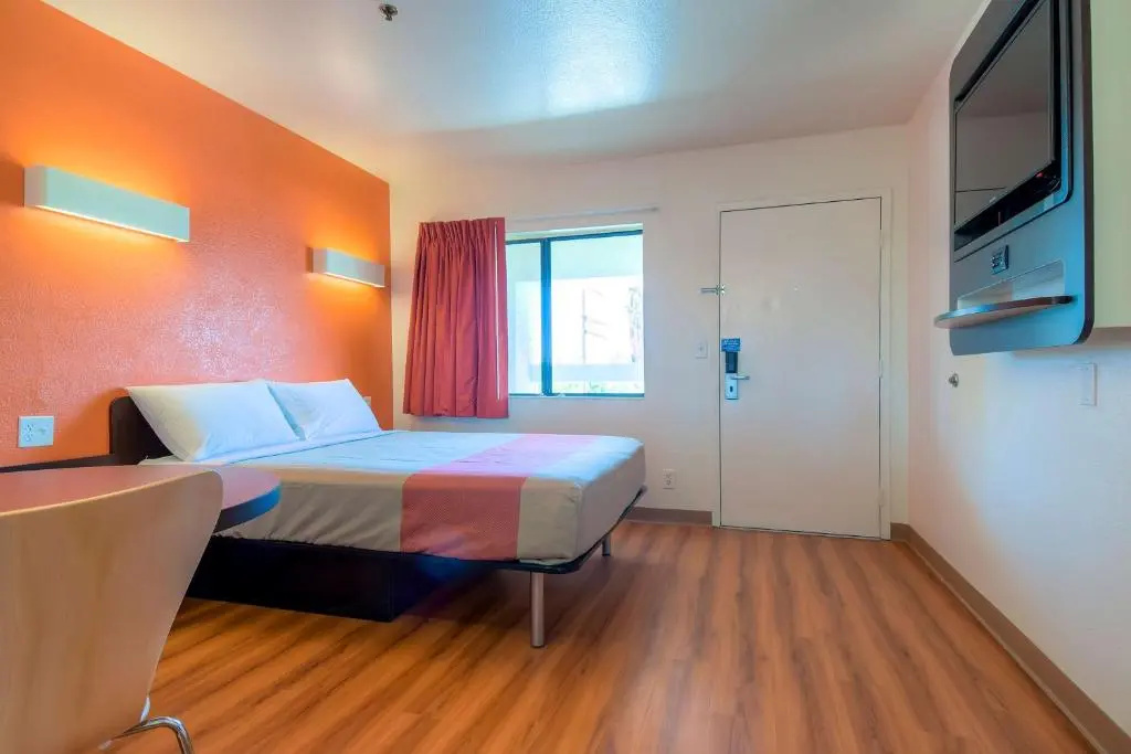 Motel 6 Palm Springs, CA - Downtown - Tap to explore photos