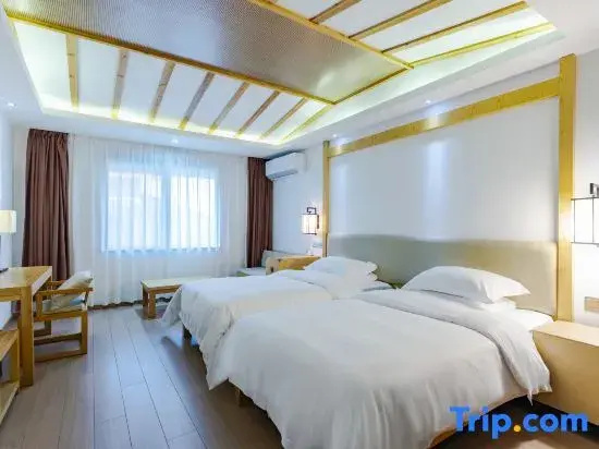 Standard Double Family room (full double bed)