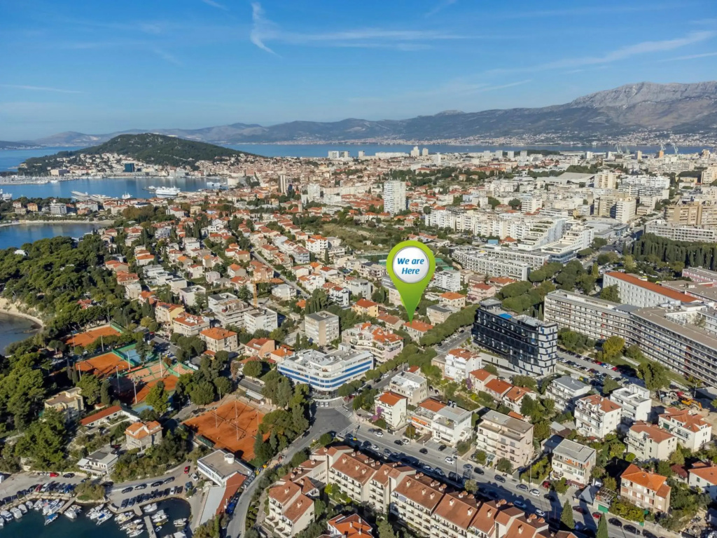 Ferula, 3 bedroom apartment near beach Bačvice