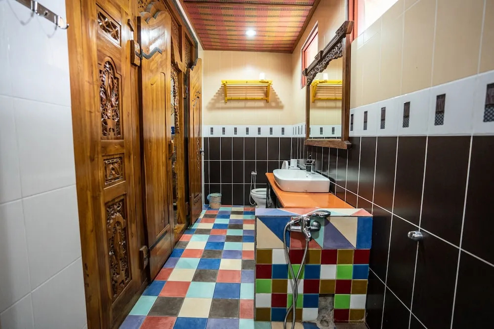 Lost Paradise Resort