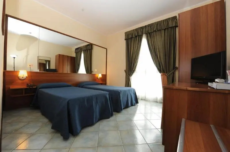 Standard Double room (twin beds)