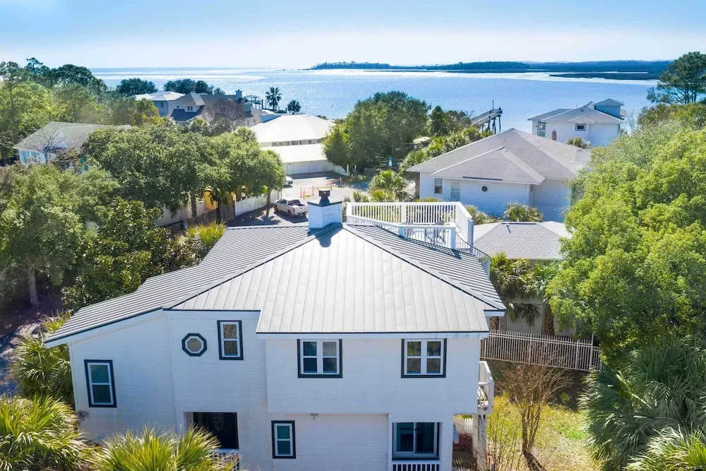 Tybee Island Home w/ Rooftop & Ocean Views!