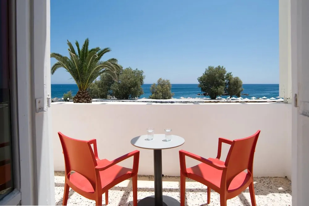 Standard room with balcony and with sea view