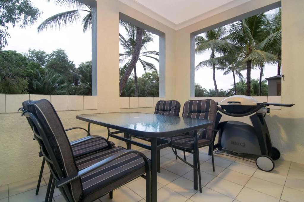 Luxury Penthouse 5 BDR 3 Bath Twin Rain Showers 365 sq mtrs