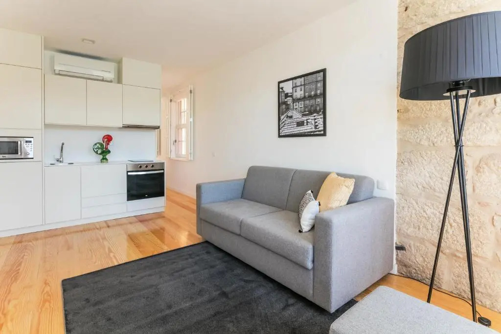 2 Bedrooms Apartment with river view