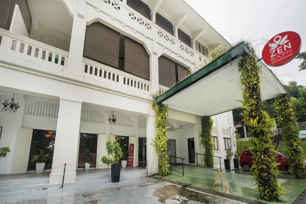 ZEN Rooms Changi Village