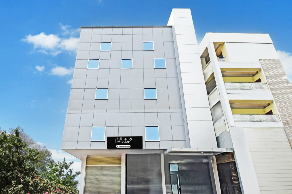 Super Collection O Sanath Nagar Near Railway Station