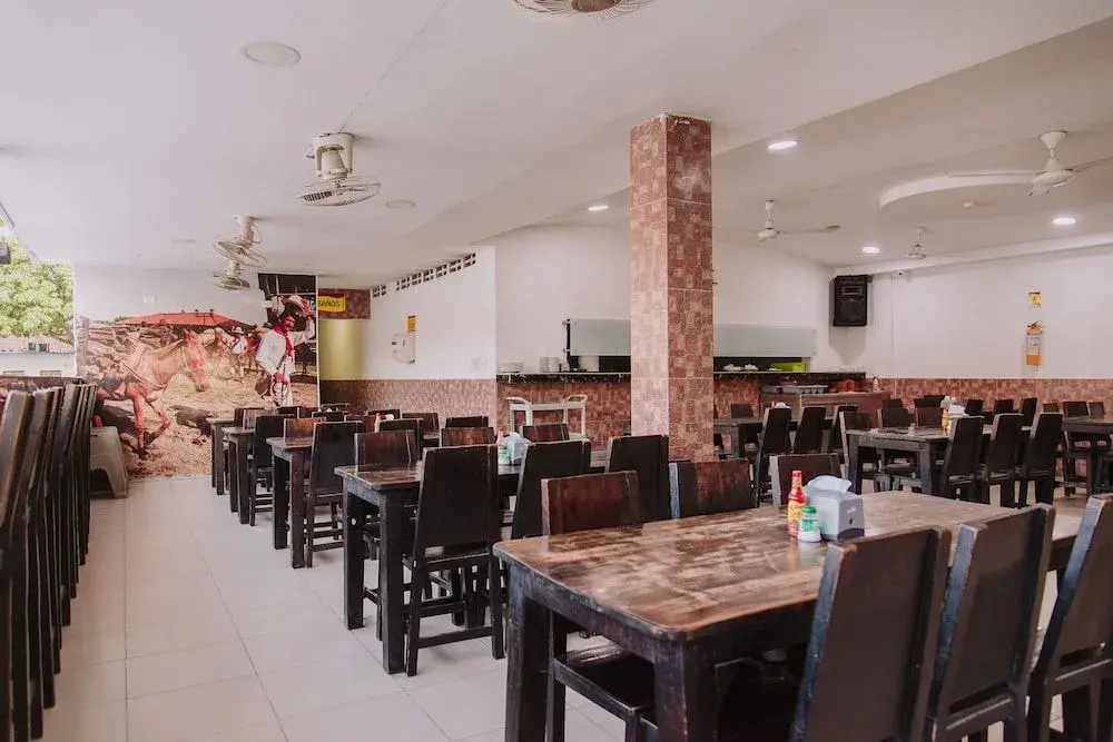 Food & Beverage