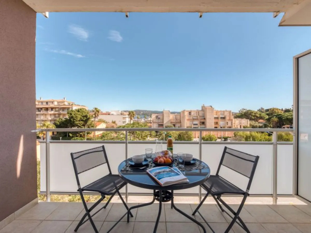 Balcony & Terrace