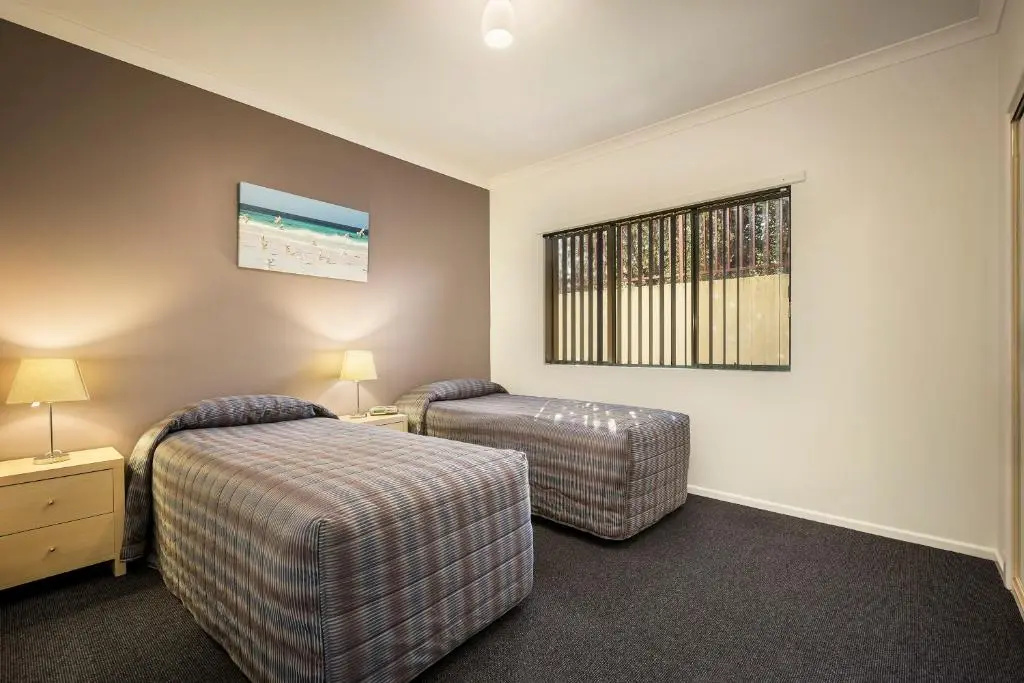 3 Bedrooms Apartment