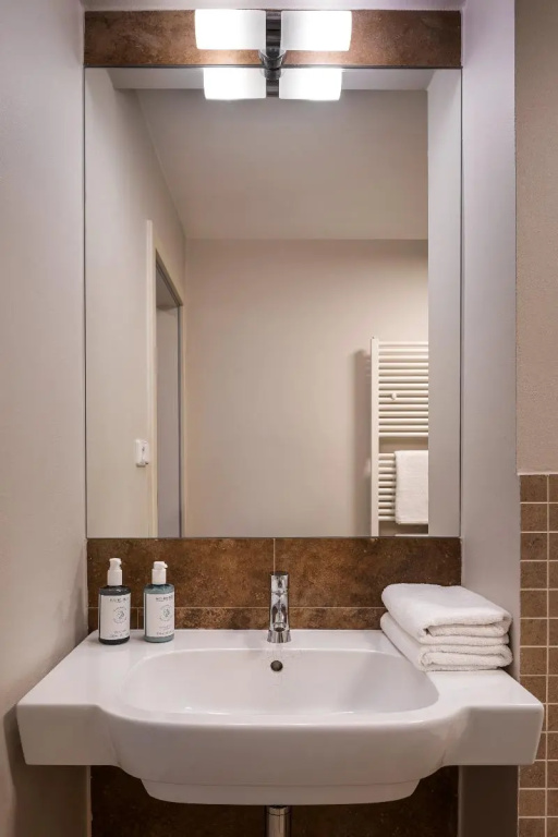 Standard Triple room with balcony