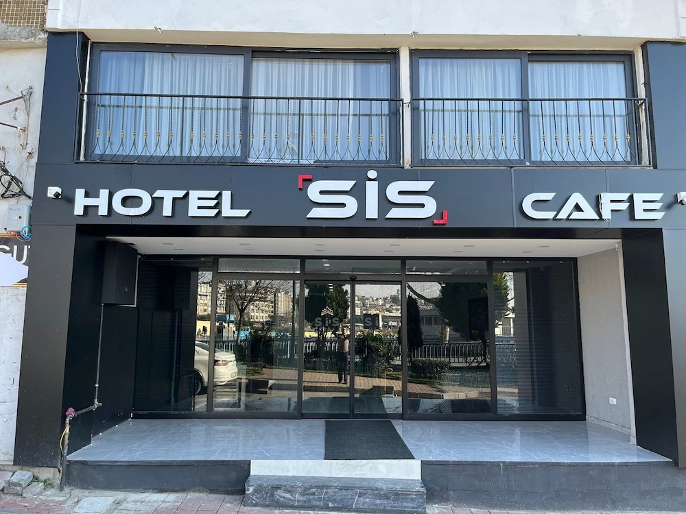 Si̇s Hotel
