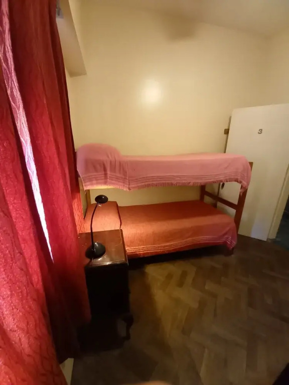 Двухместный номер Classic 2 отдельные кровати в Alamo Hostel & Suites