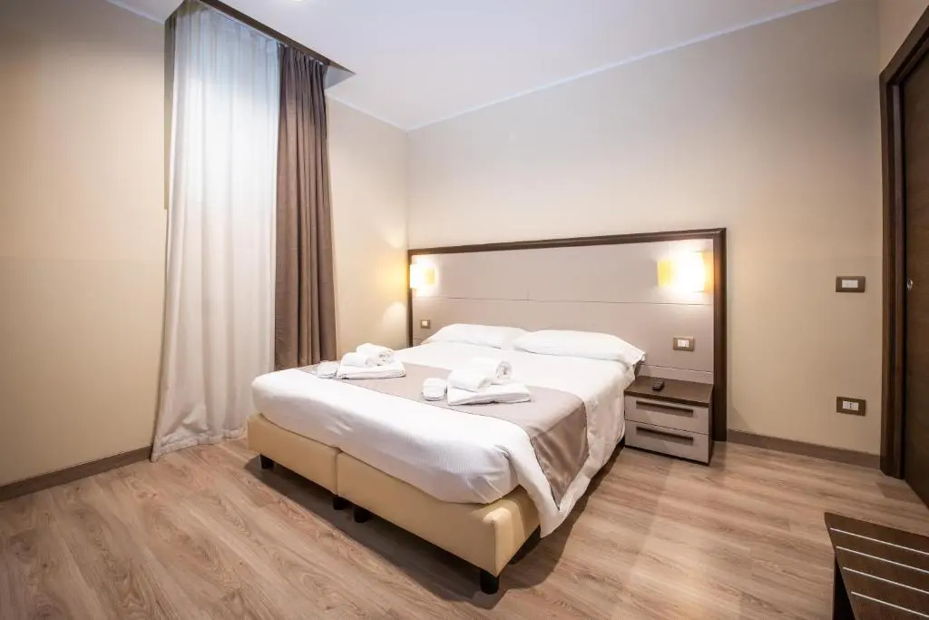 Standard Double room (full double bed)