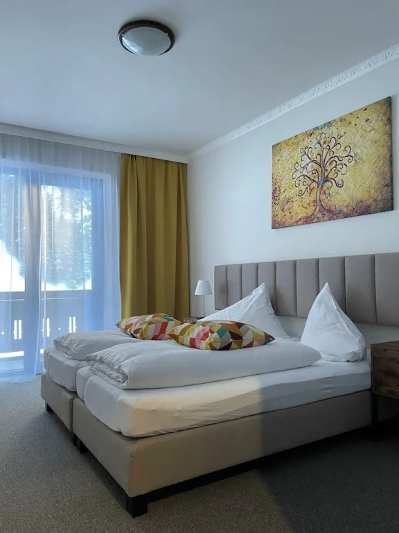 Standard Double room with balcony (full double bed)