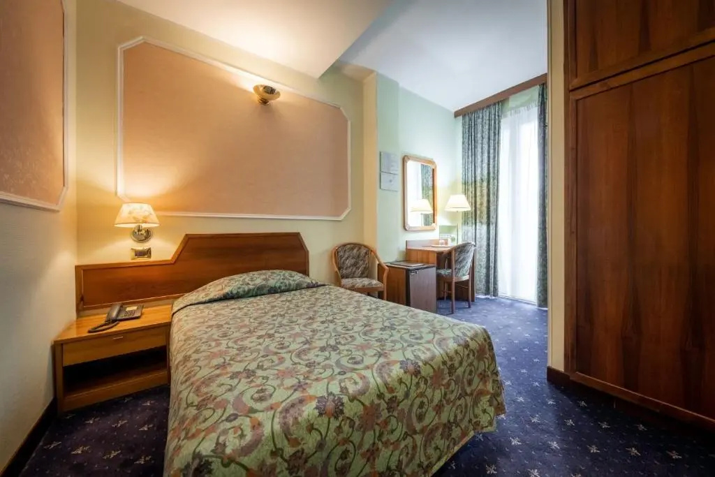 Hotel Elena - Chambres