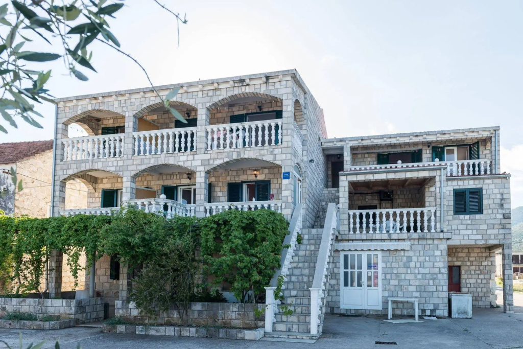 Apartments Božovic