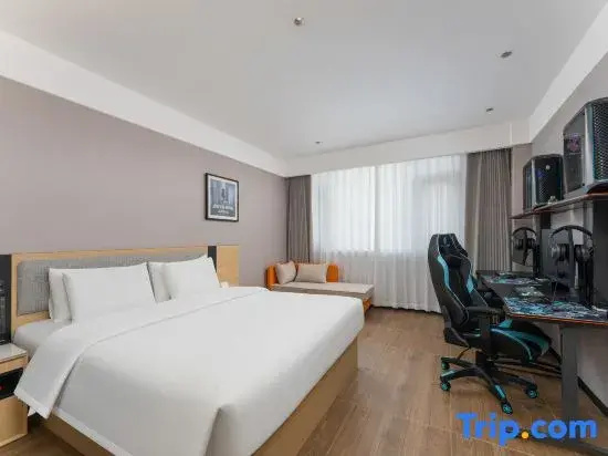 Premier Double room (full double bed)