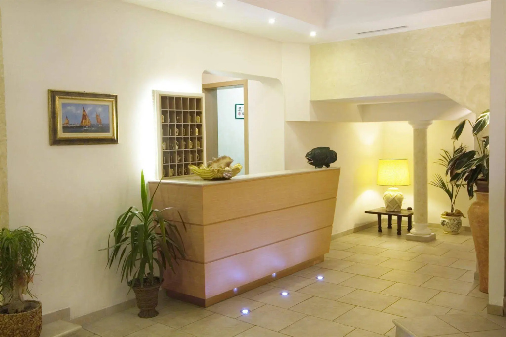 Hotel photo 2