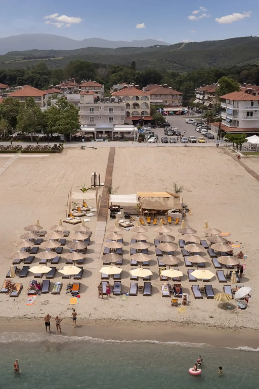 Beach & Waterfront