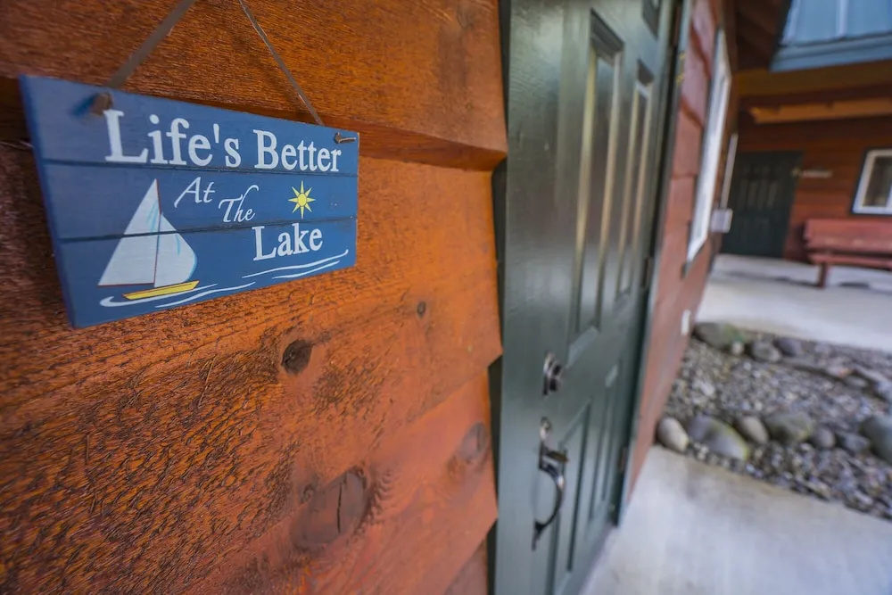 The Lodge at Detroit Lake