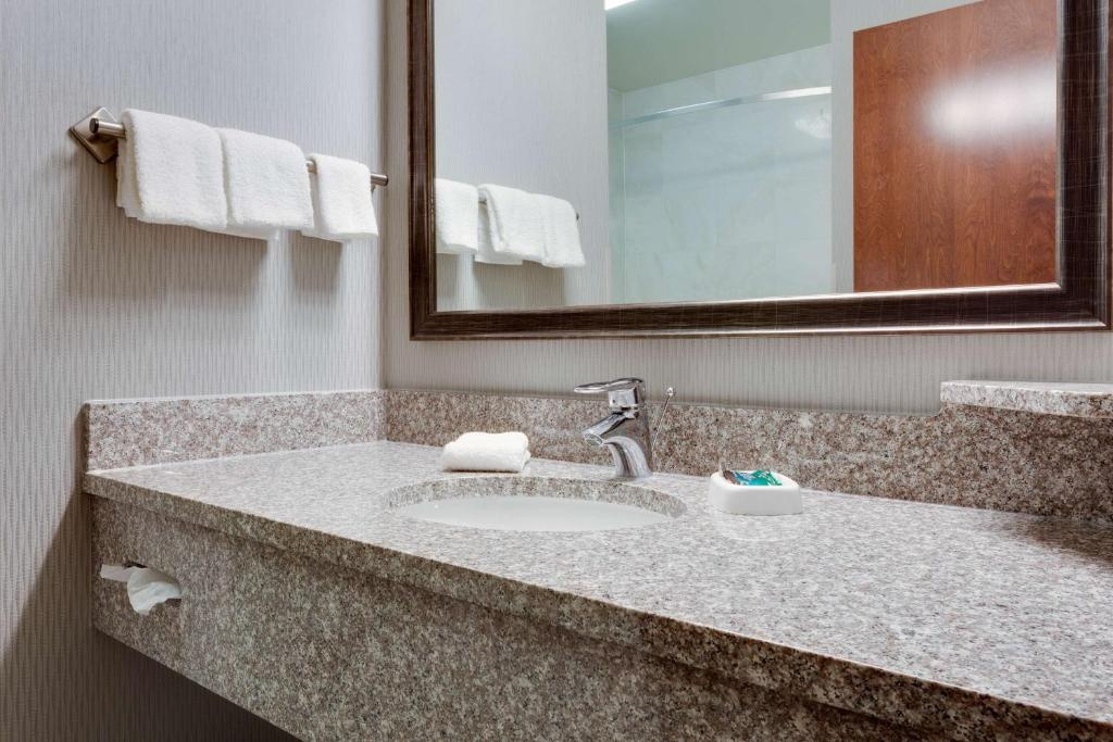 Drury Inn & Suites St. Louis O'Fallon, IL - Chambres
