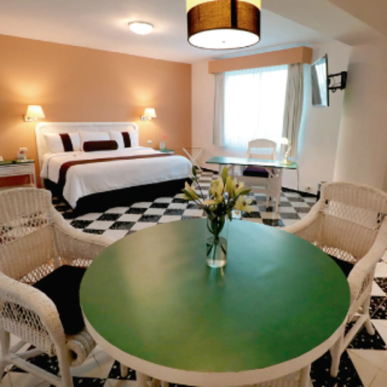 Double Junior Suite (full double bed)