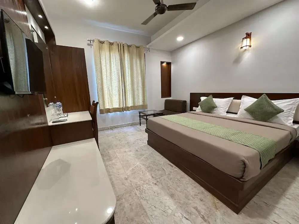 Hotel photo 12