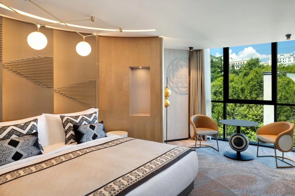 Отель Paragraph Freedom Square, A Luxury Collection Hotel, Tbilisi в Тбилиси