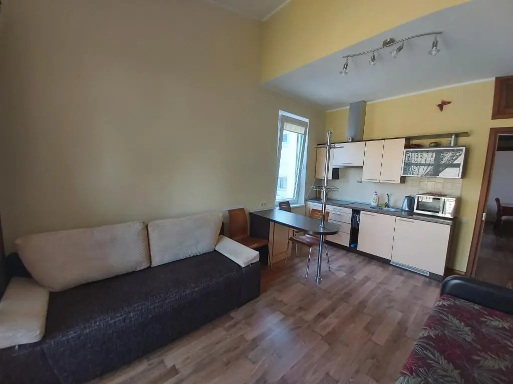 1 Bedroom Apartment with balcony