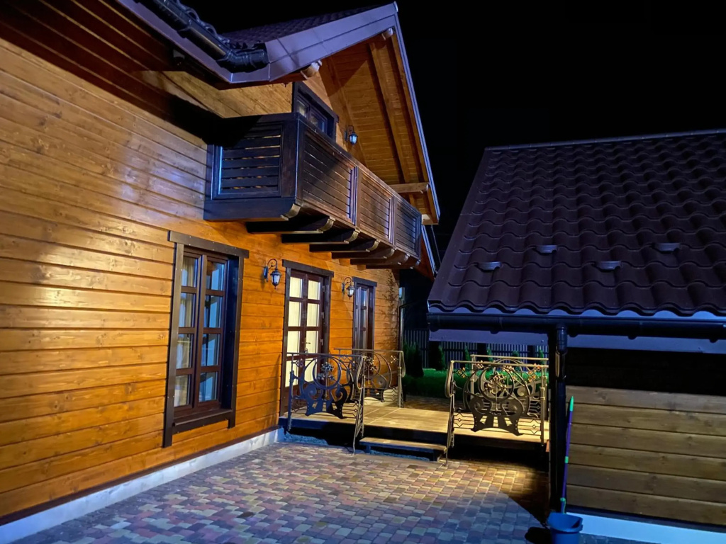 Hostynnyy Dvir Apartament Hotel