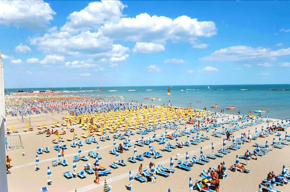 Beach & Waterfront