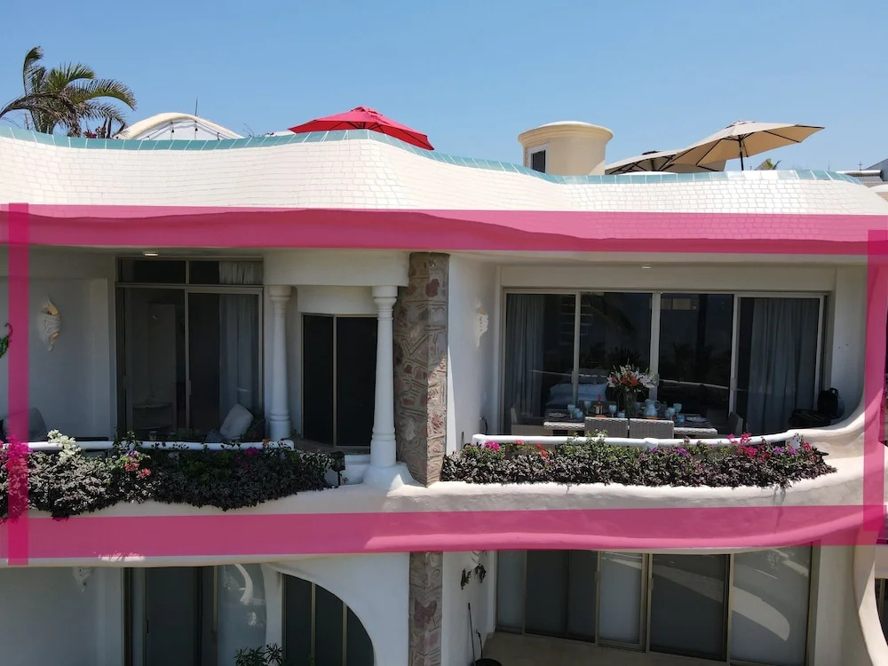Ocean Front Penthouse Pool Sleeps 8 People