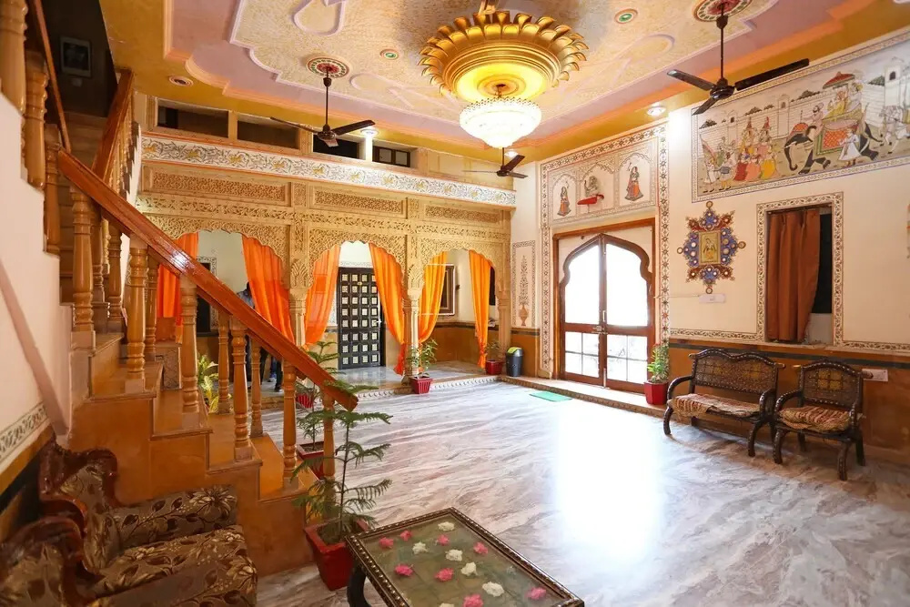 OYO 9933 Hotel Meera Mahal - Général