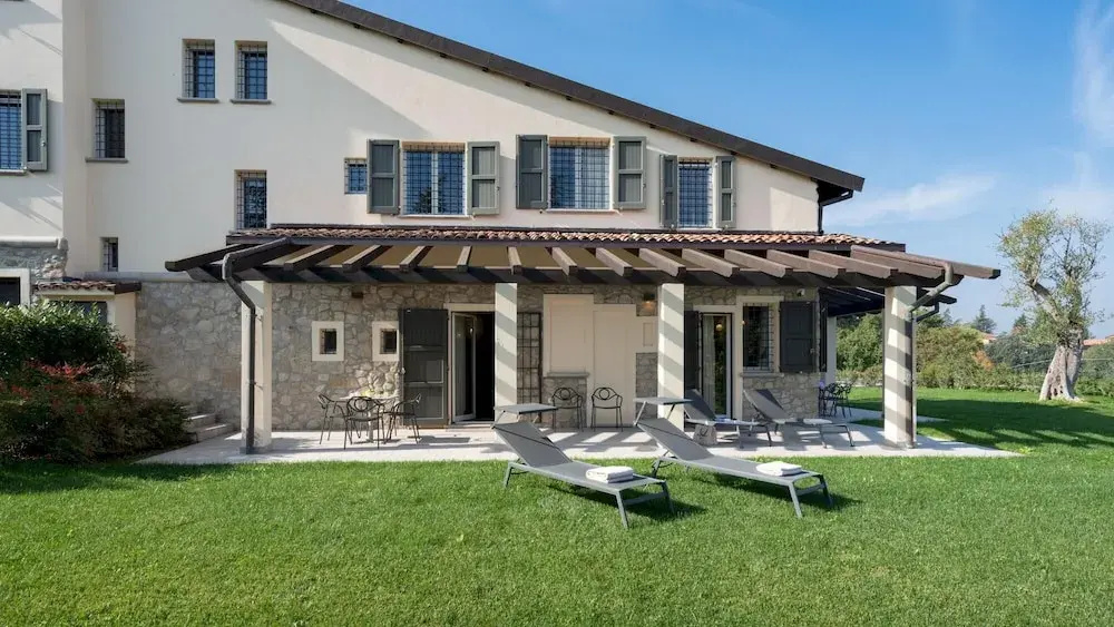 Villa Pergola 8 in Bologna