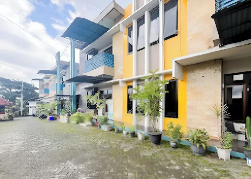 Rumi Hotel
