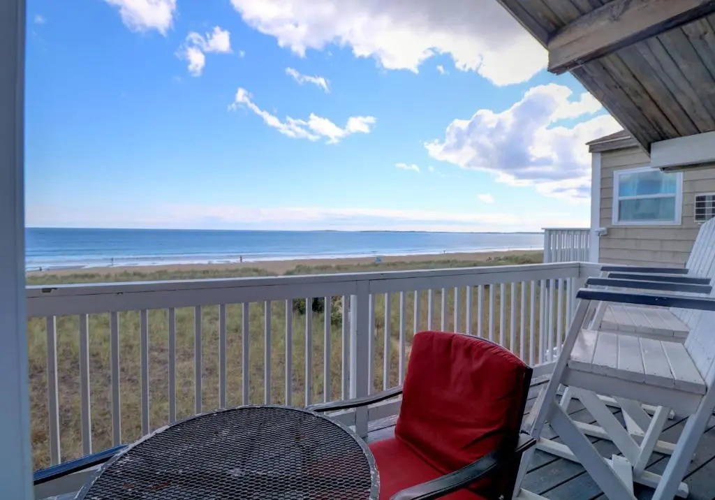 Deluxe Quadruple room oceanfront